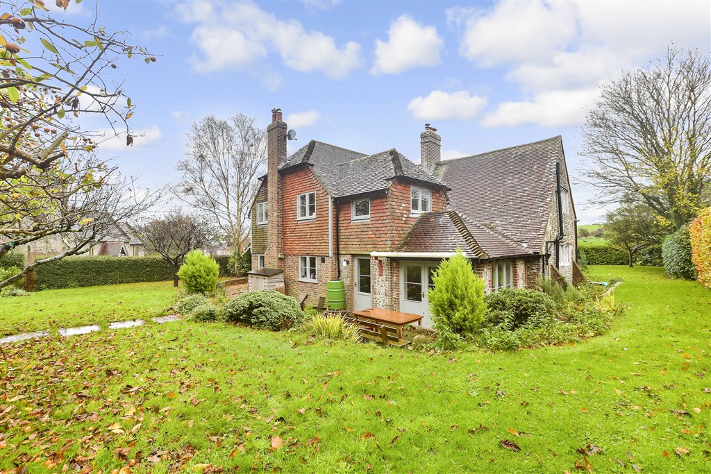 4 bedroom detached house for sale 0