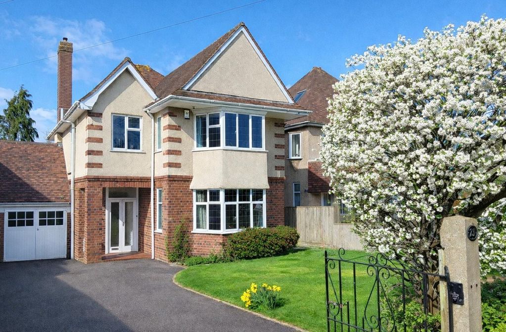 4 bedroom link-detached house for sale 0
