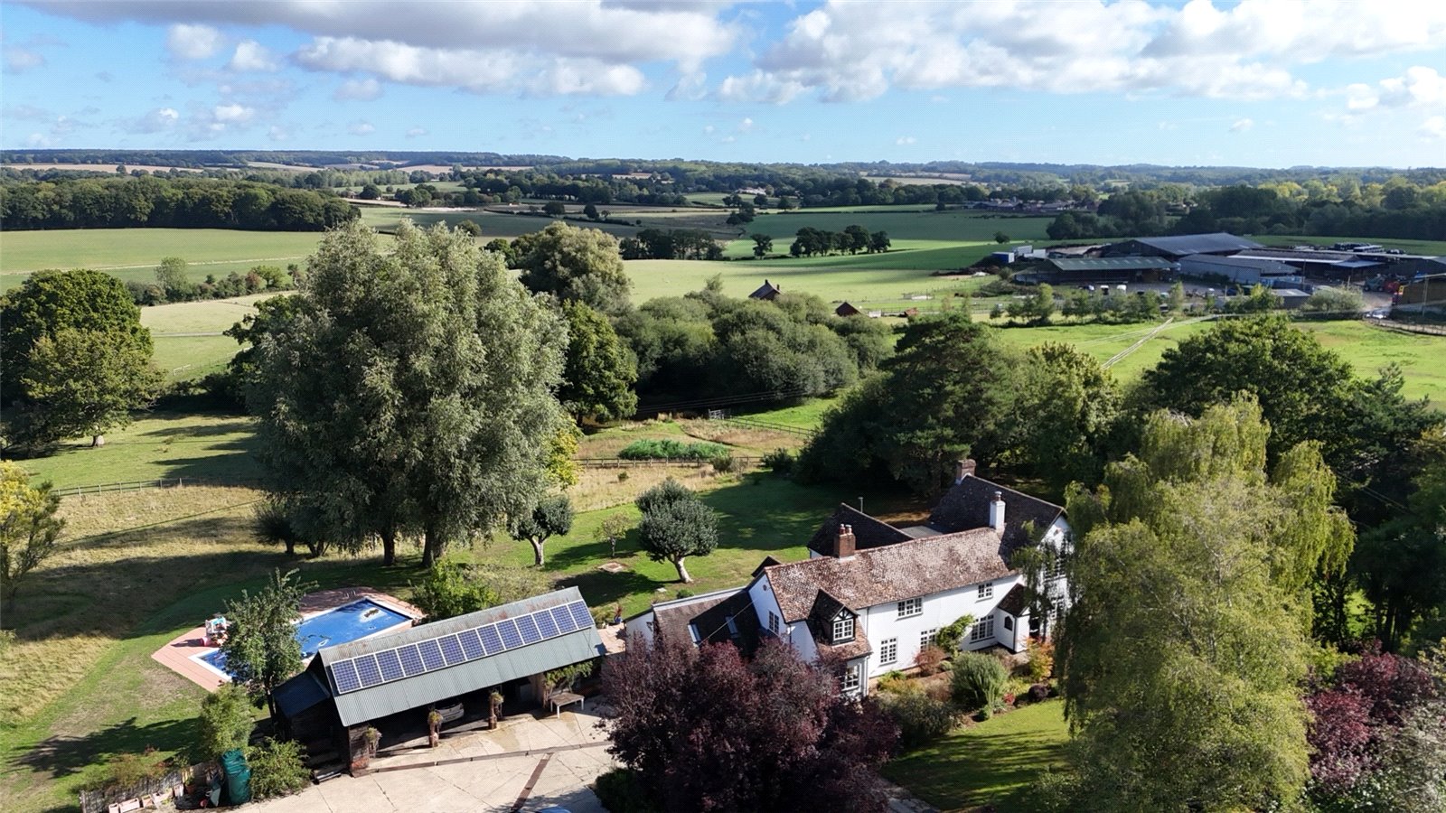 7 bedroom country house for sale 0