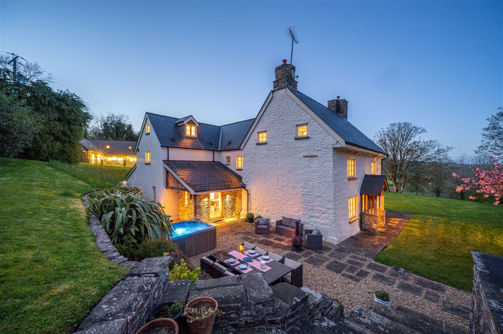 Photos of Castell Prydydd, Llanellen, Abergavenny NP7 67287402