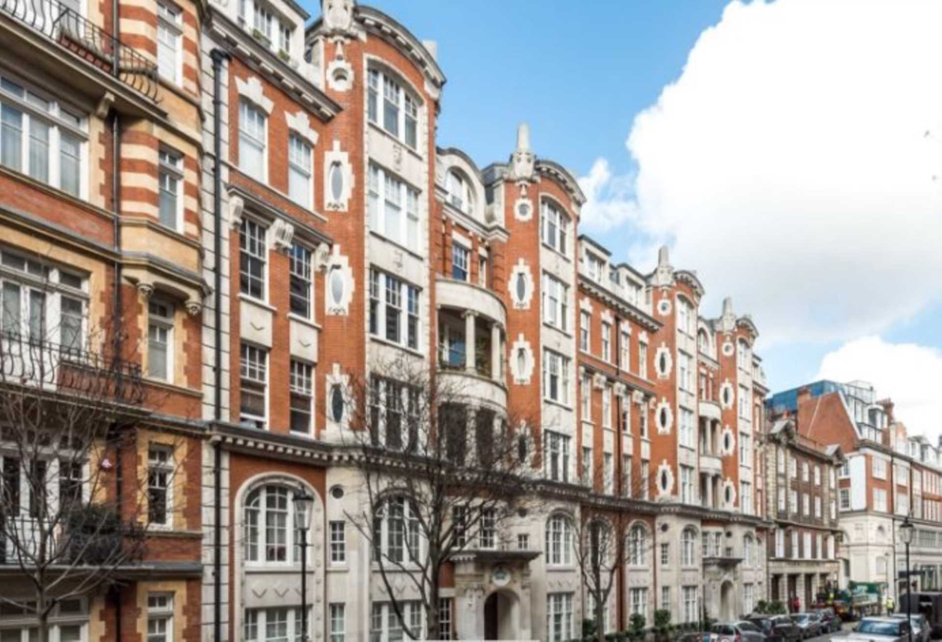 Flat 15, Lincoln House, Basil Street, London photo 2