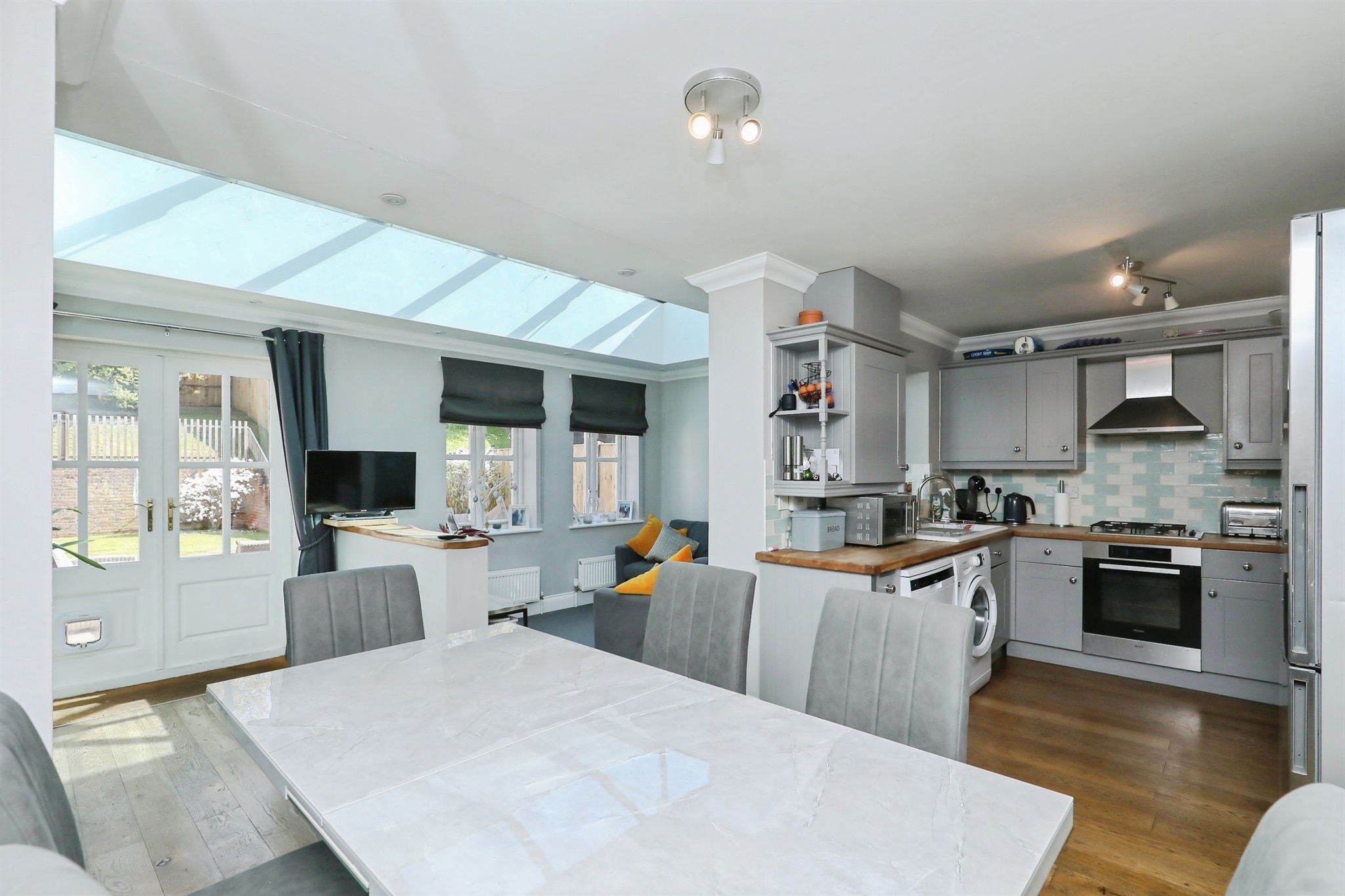 19, Hudson Avenue, Norwich photo 3