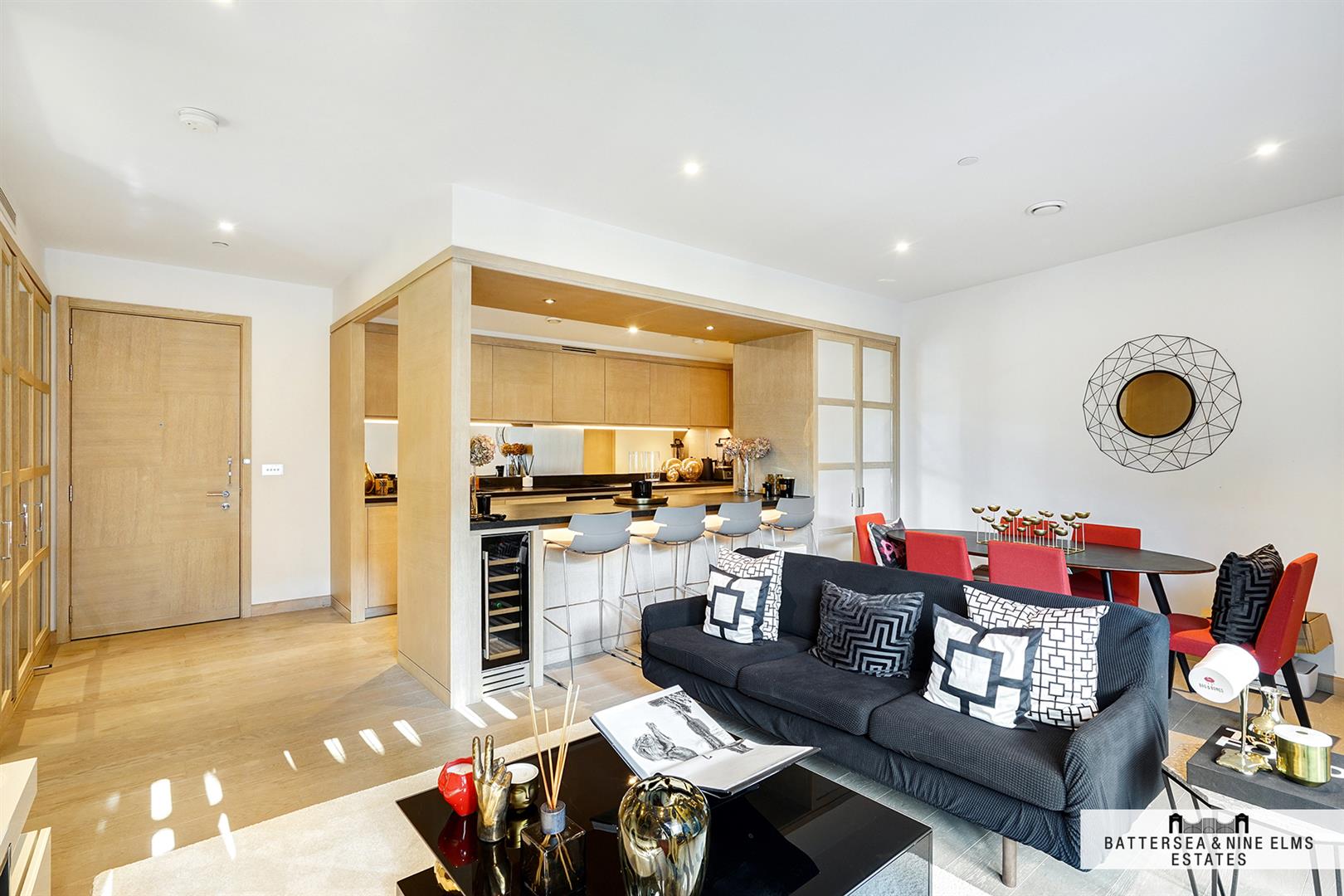2 bedroom flat for sale 0
