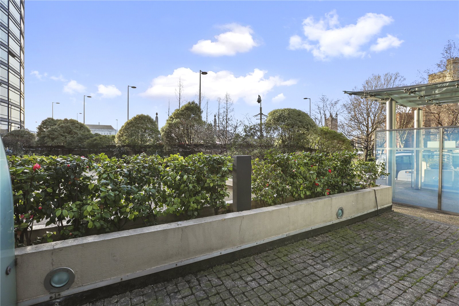 1 Bedroom Flat For In Parliament View Apartments Albert 650 000
