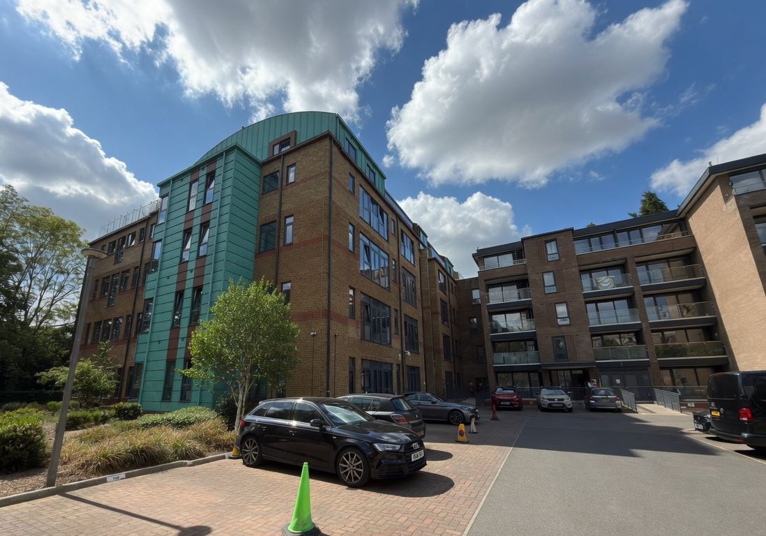 4, Brindley Place, Uxbridge photo 2