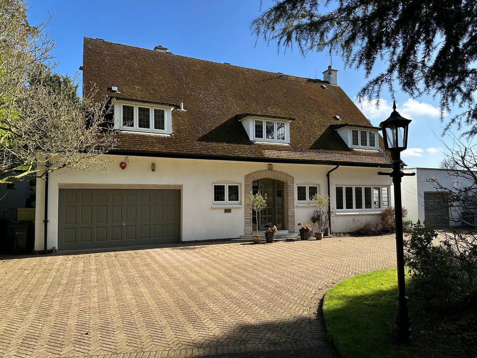 5 bedroom detached house for sale