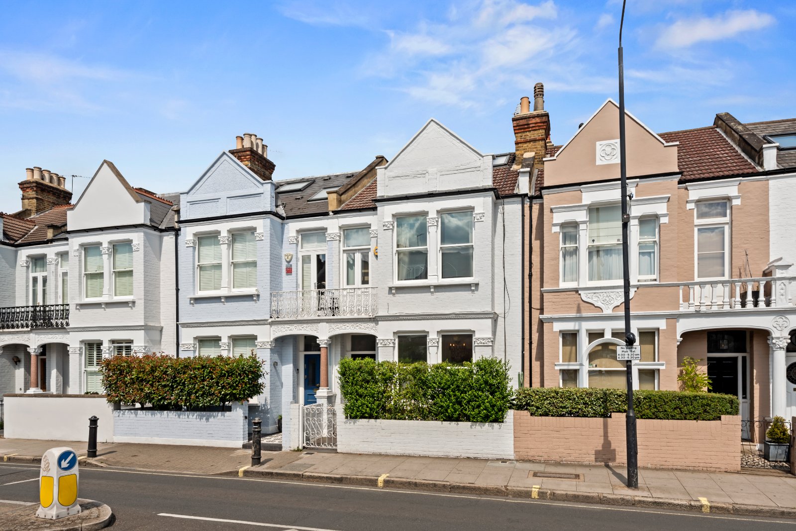 4 bedroom terraced house for sale 0