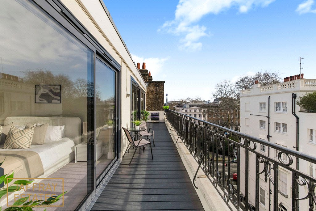 3 bedroom flat for sale 0