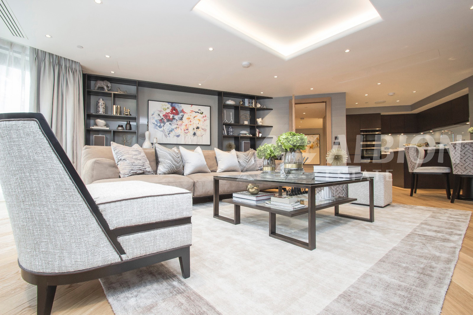 3 bedroom flat for sale 0