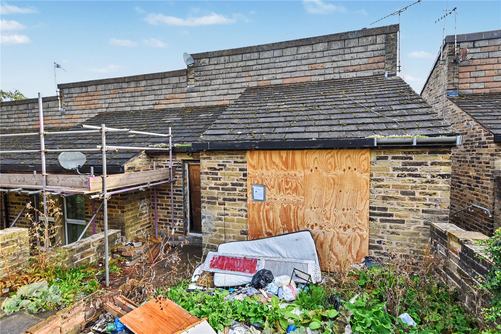 10, Bakes Street, West Yorkshire photo 3
