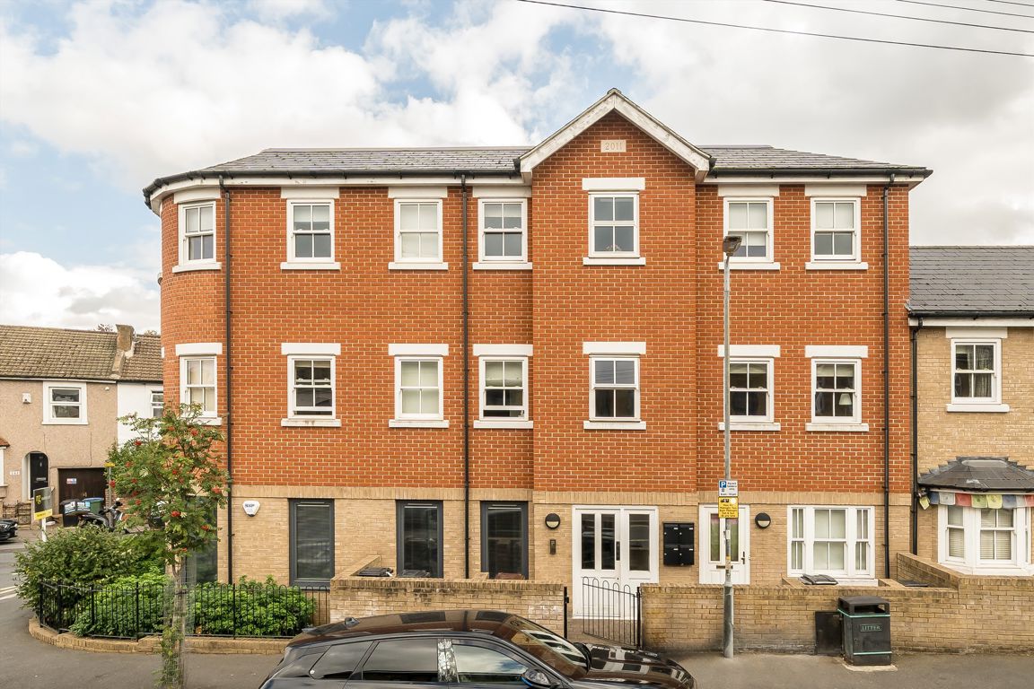 Flat 2 Sutton Court, 120, Sutton Road, Watford photo 5