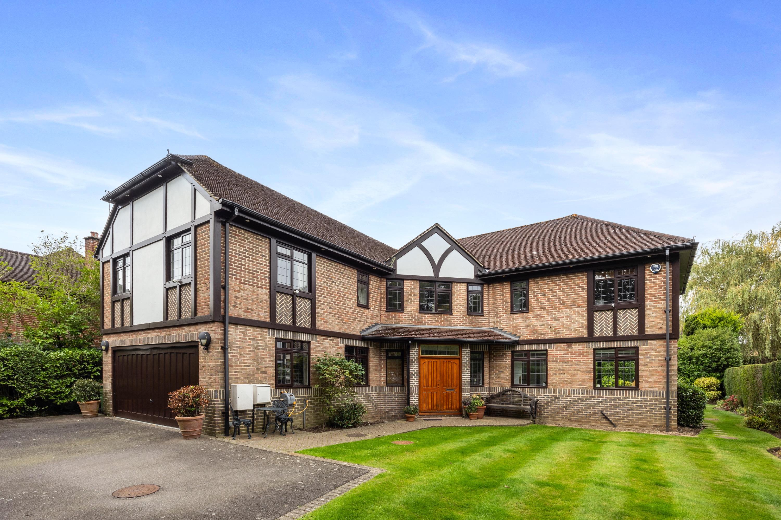 Properties for Sale in Stoke-on-Trent: Your Complete 2025 Buyer and Investor Guide