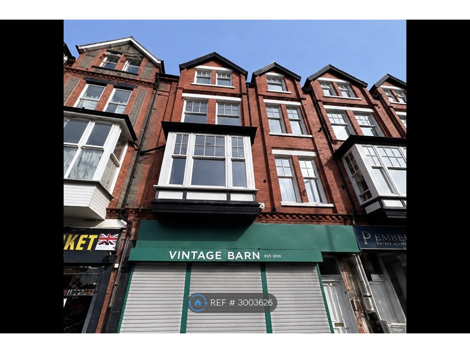 Flat, Abergele Road, Colwyn Bay photo 4