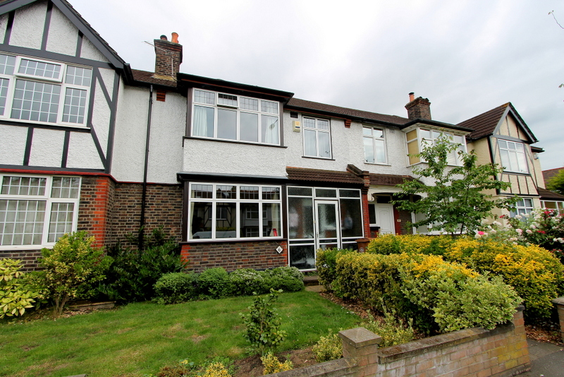 Free property report 6 Acre Lane, Carshalton, SM5 3AB Chimnie