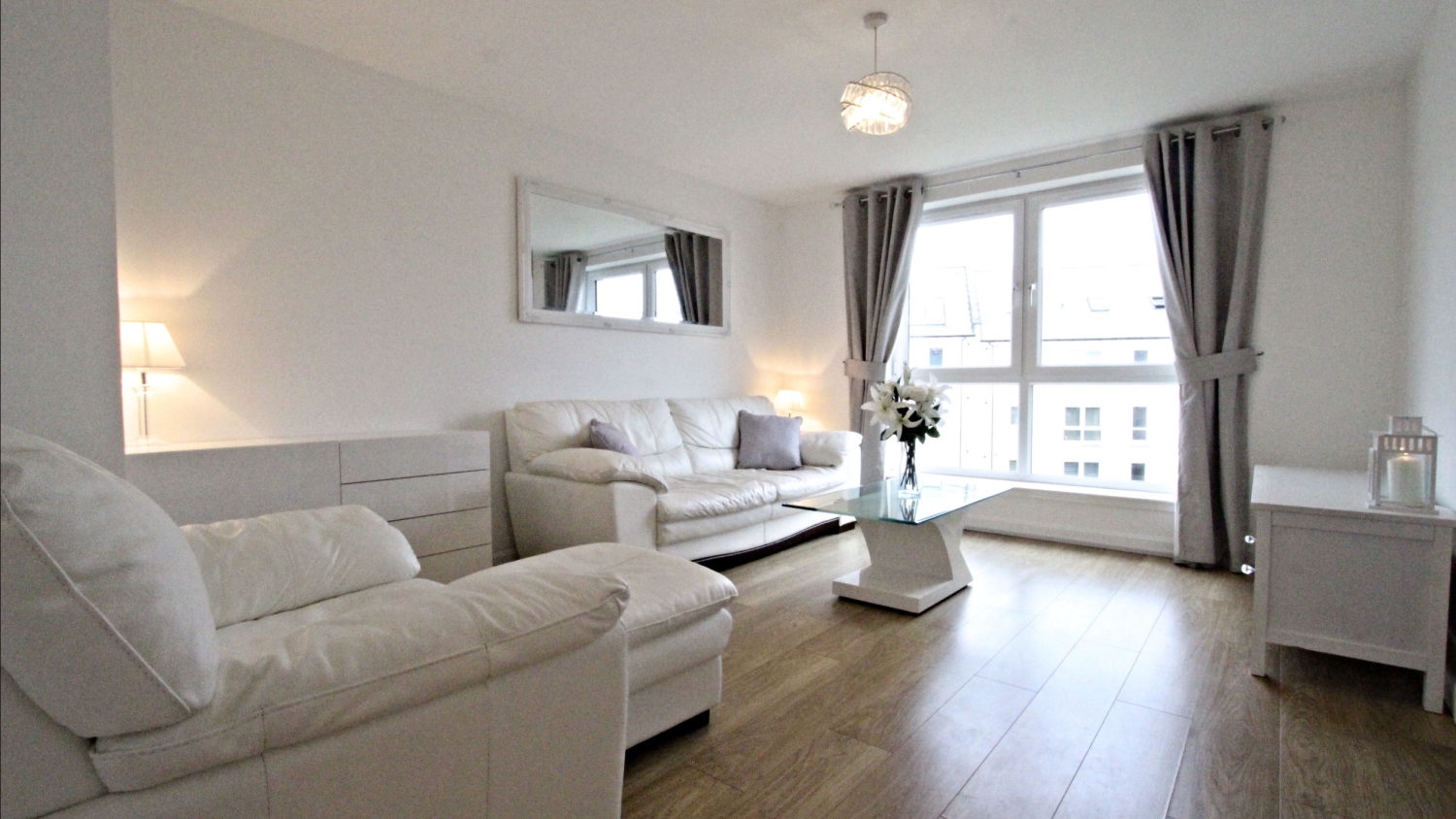 2 bed flat for sale