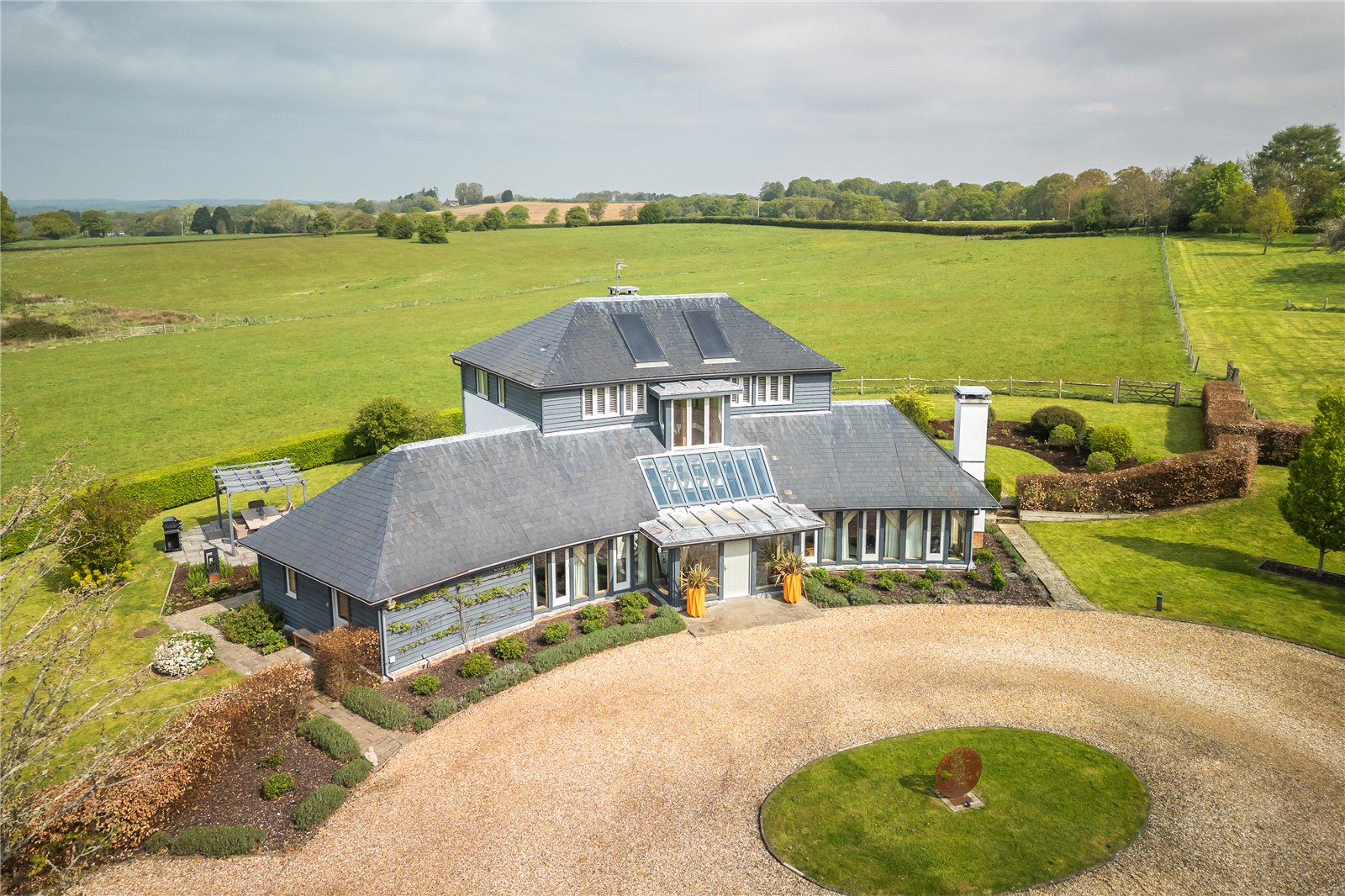 5 bedroom detached house for sale in Carshalton