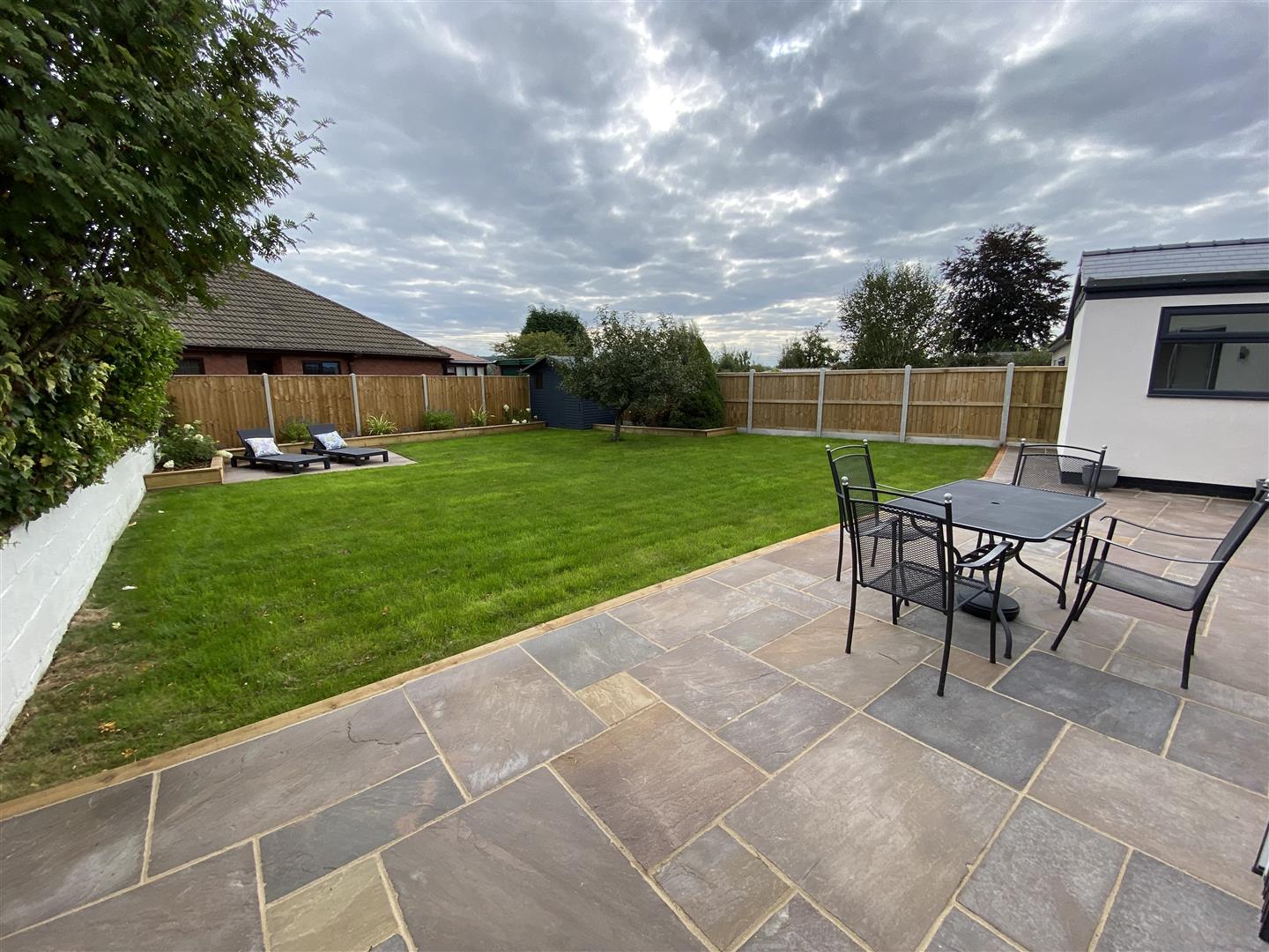 Photos of Diamond Ridge, Barlaston, StokeOnTrent ST12 62496152