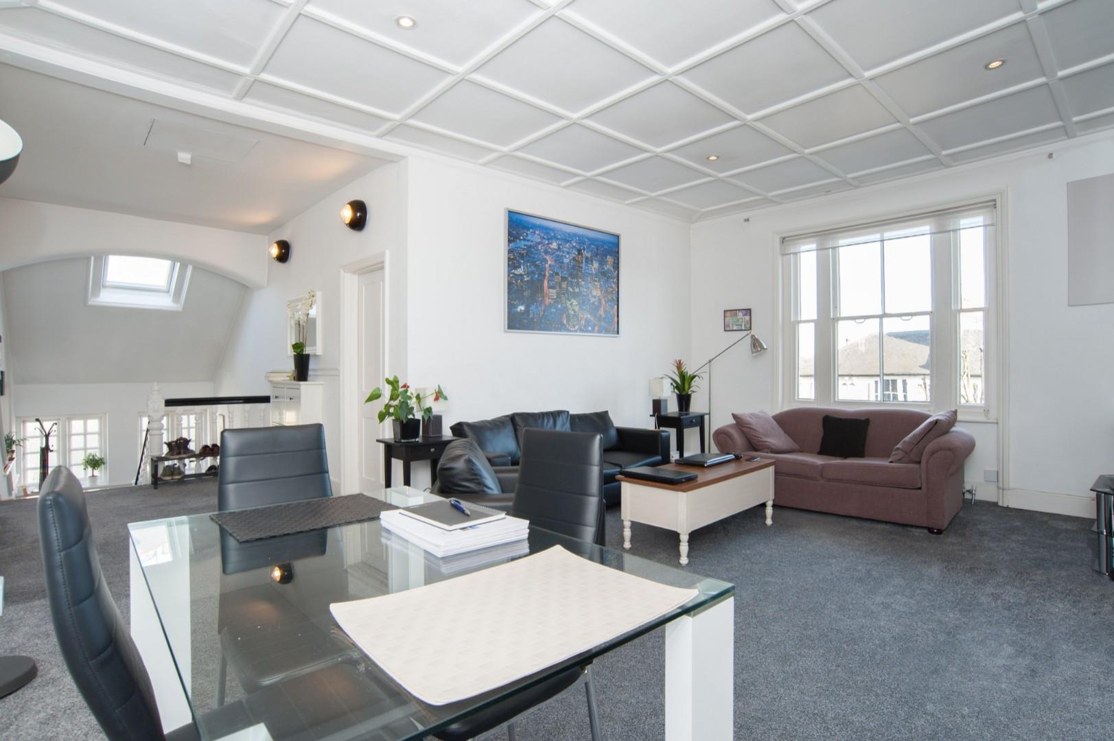 2 bedroom flat for sale 0