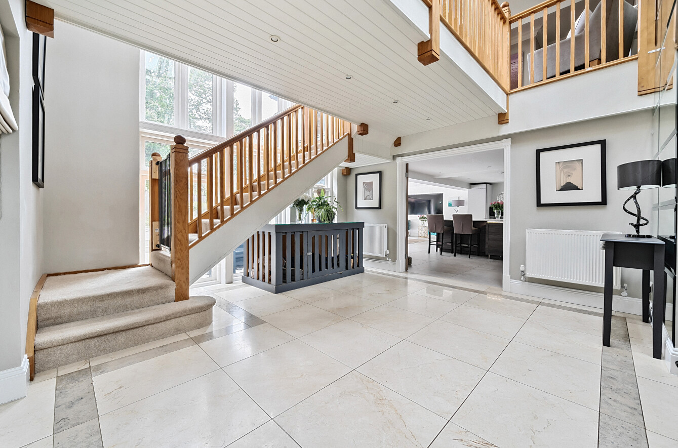 7 bedroom detached house for sale 0