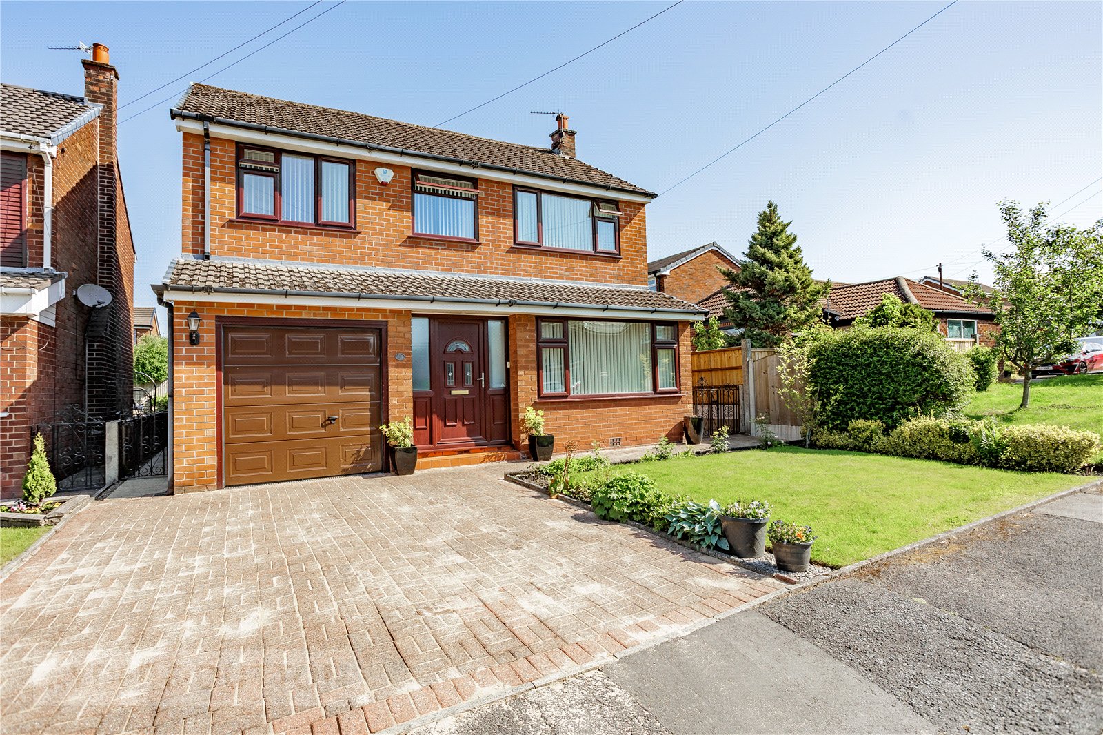 2 Norwich Close, Ashton-under-Lyne, OL6 8BT - listing photo