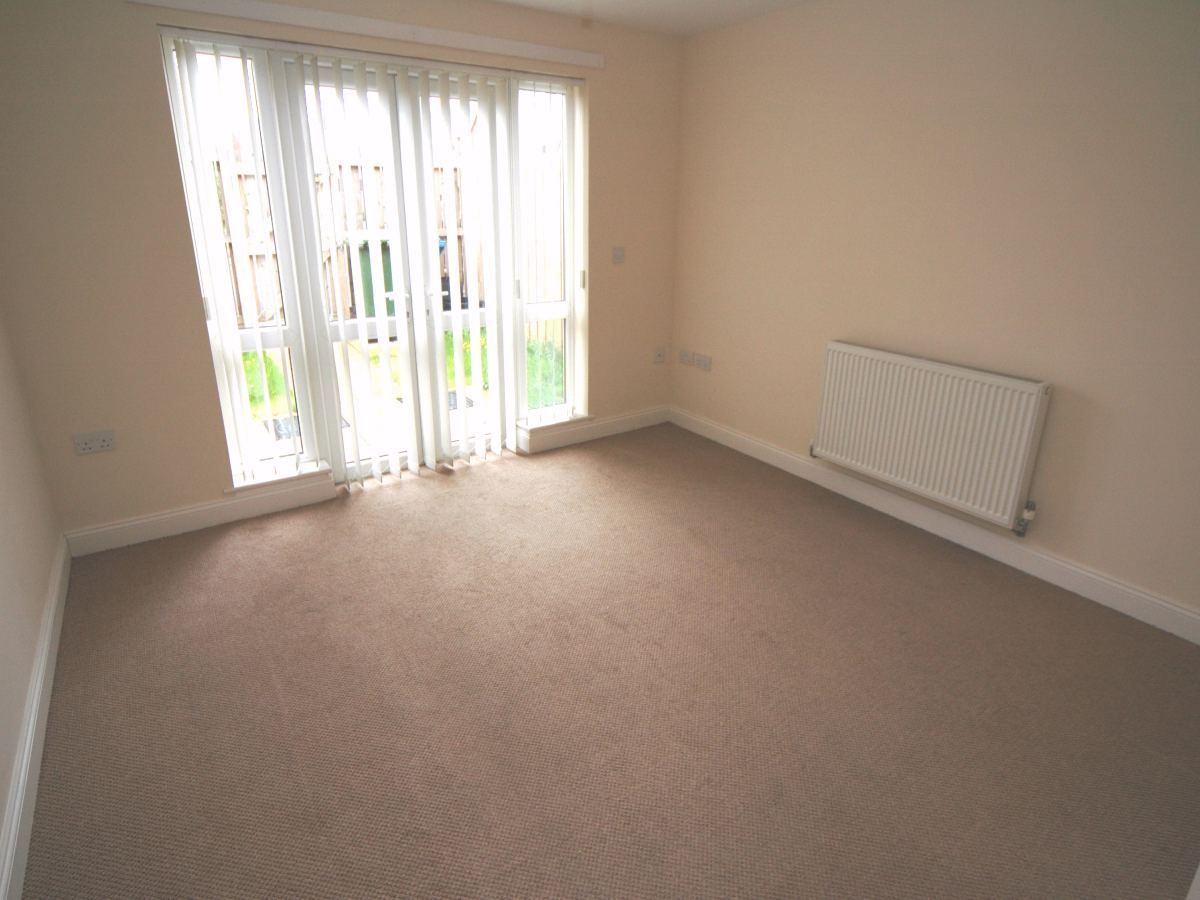 4, Holyhead Close, Seaham photo 5