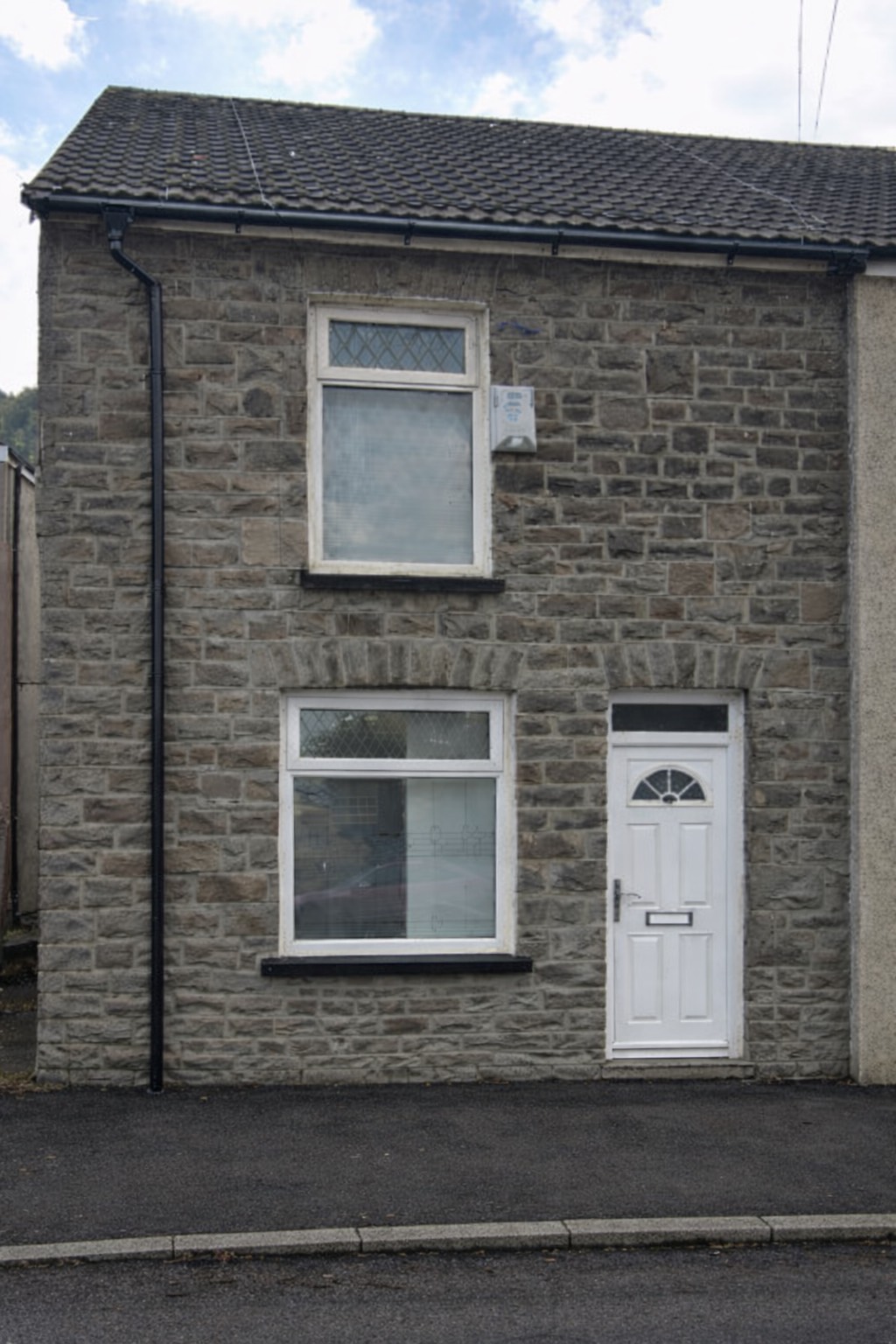 75, William Street, Pentre photo 2