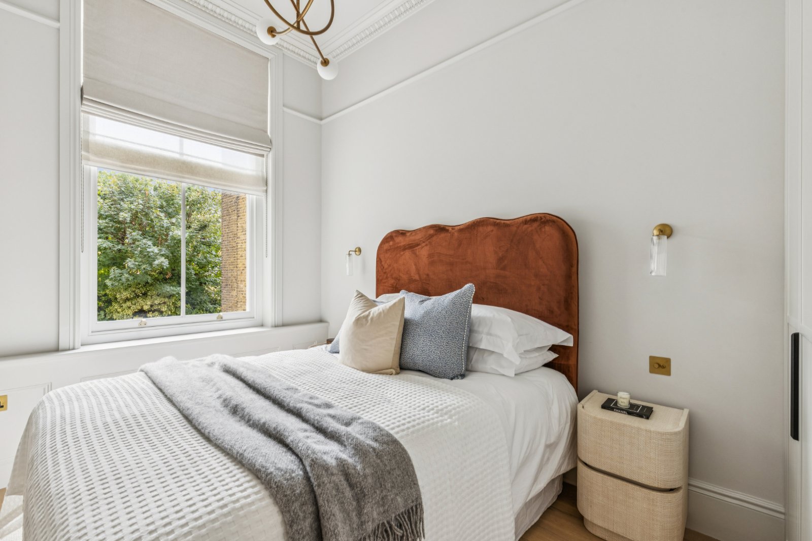 2 bedroom flat for sale 0