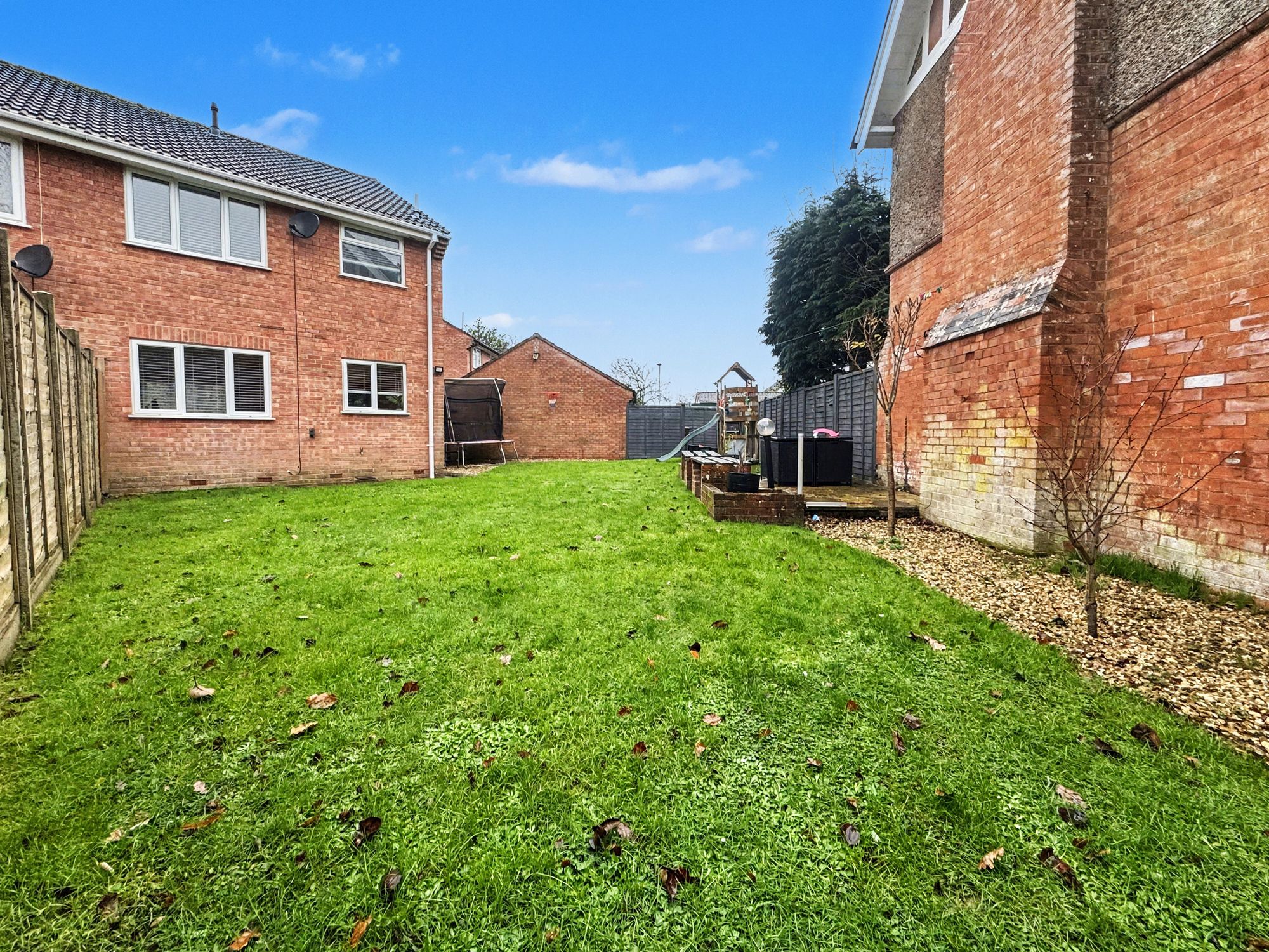 48 Chestnut Drive, Cullompton photo 4