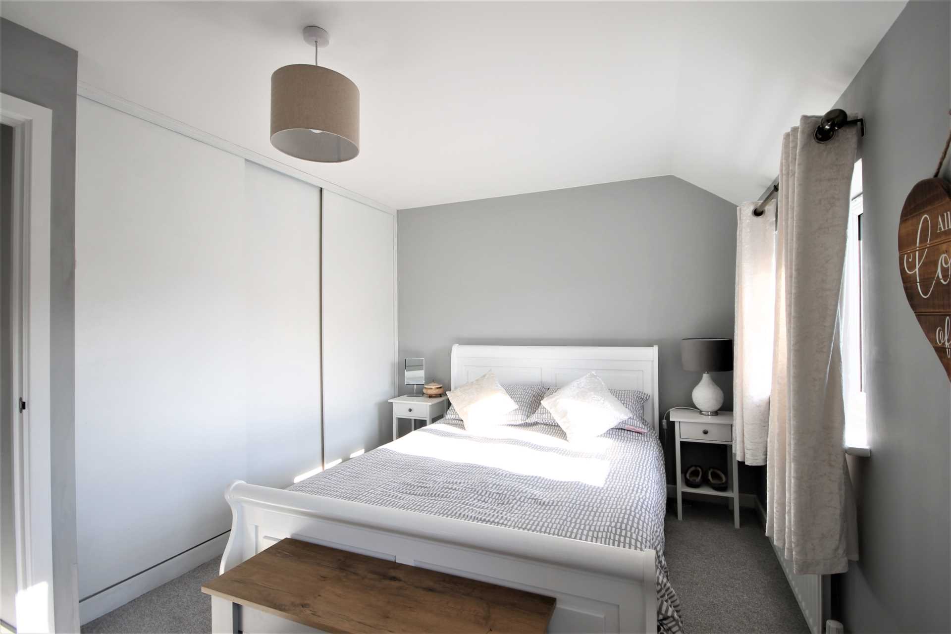 Free property report 20 Shearwater Drive, Bracknell, RG12 8EN Chimnie