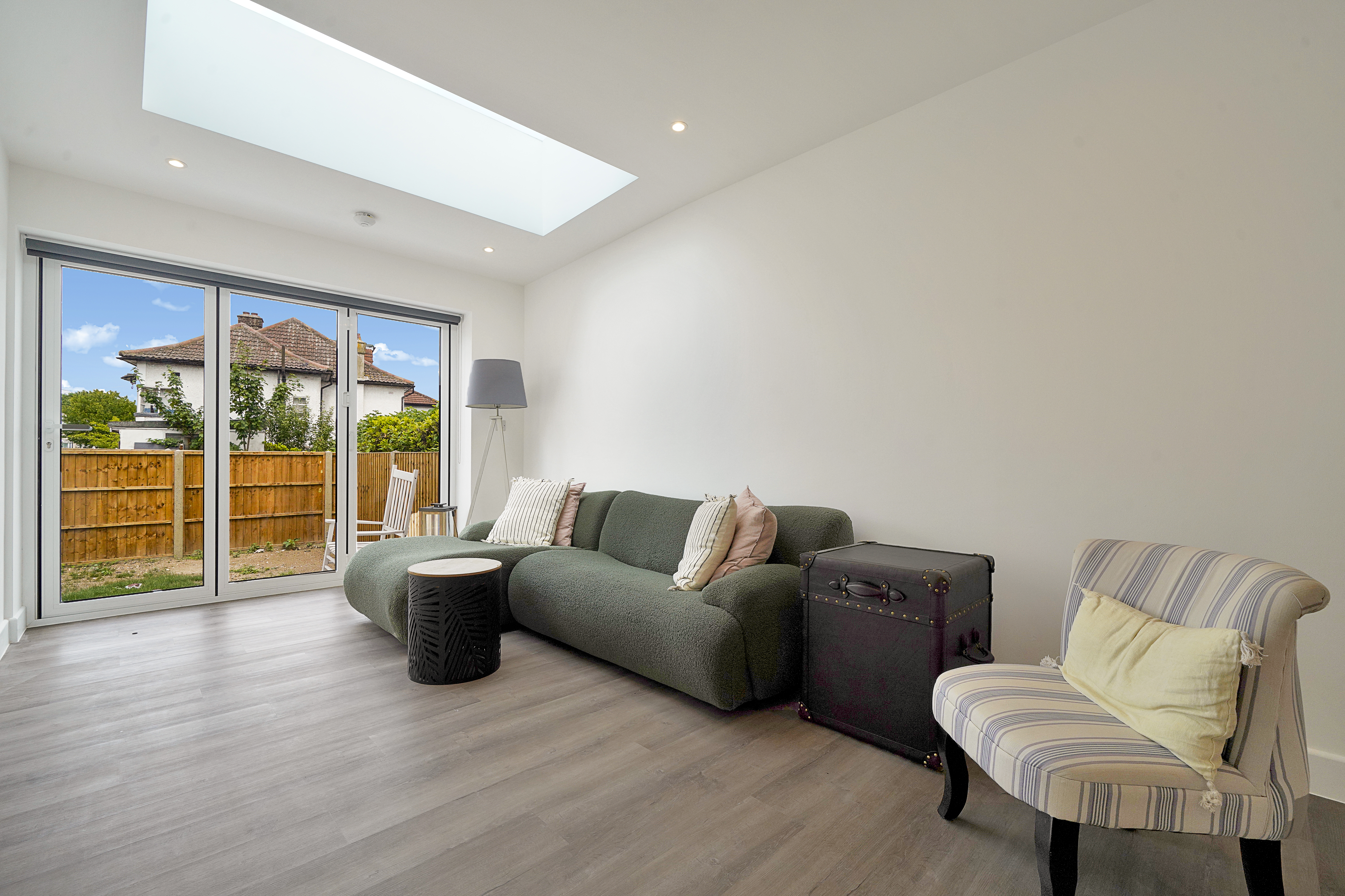 8 bedroom detached house for sale 0