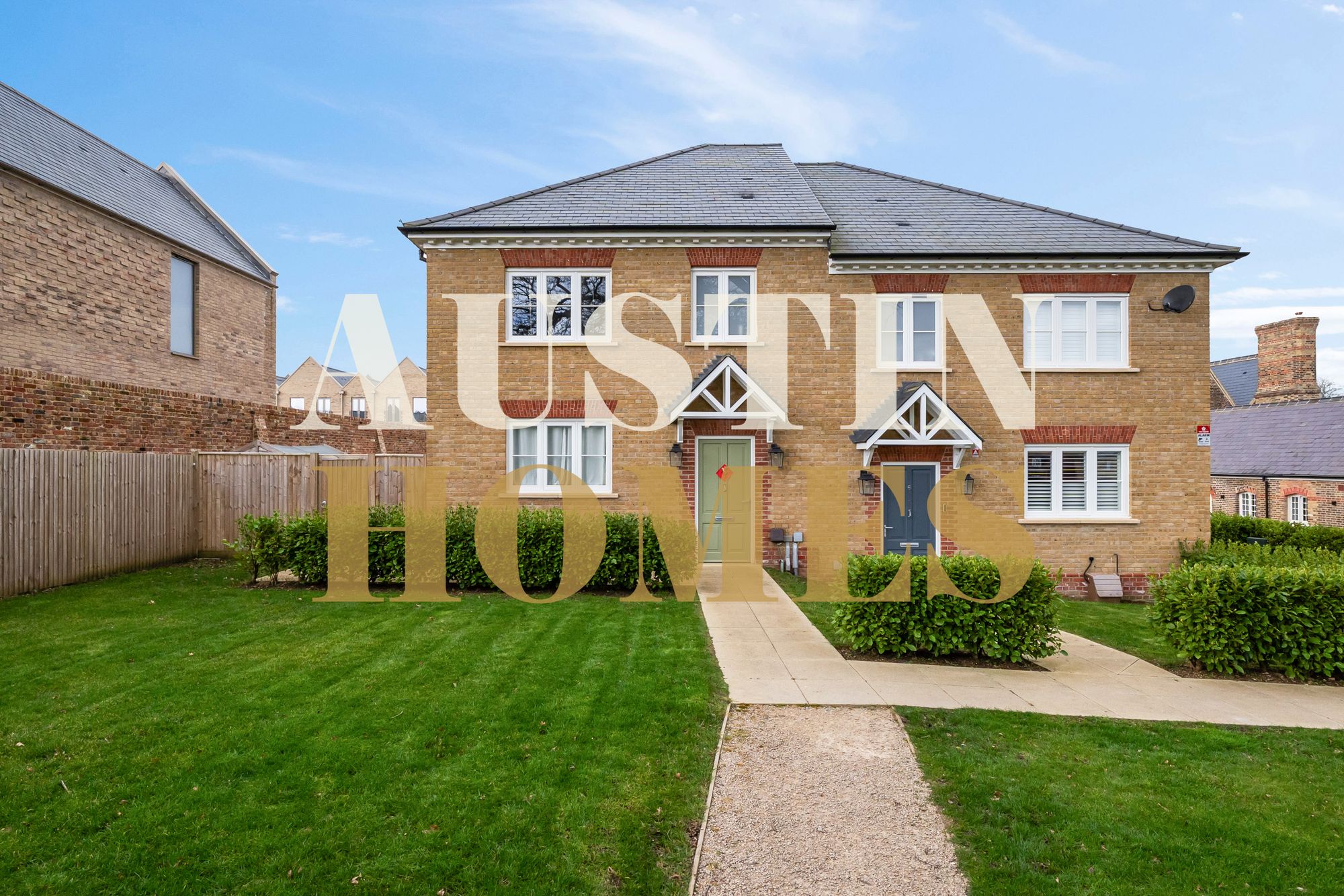 3 bedroom link-detached house for sale 0