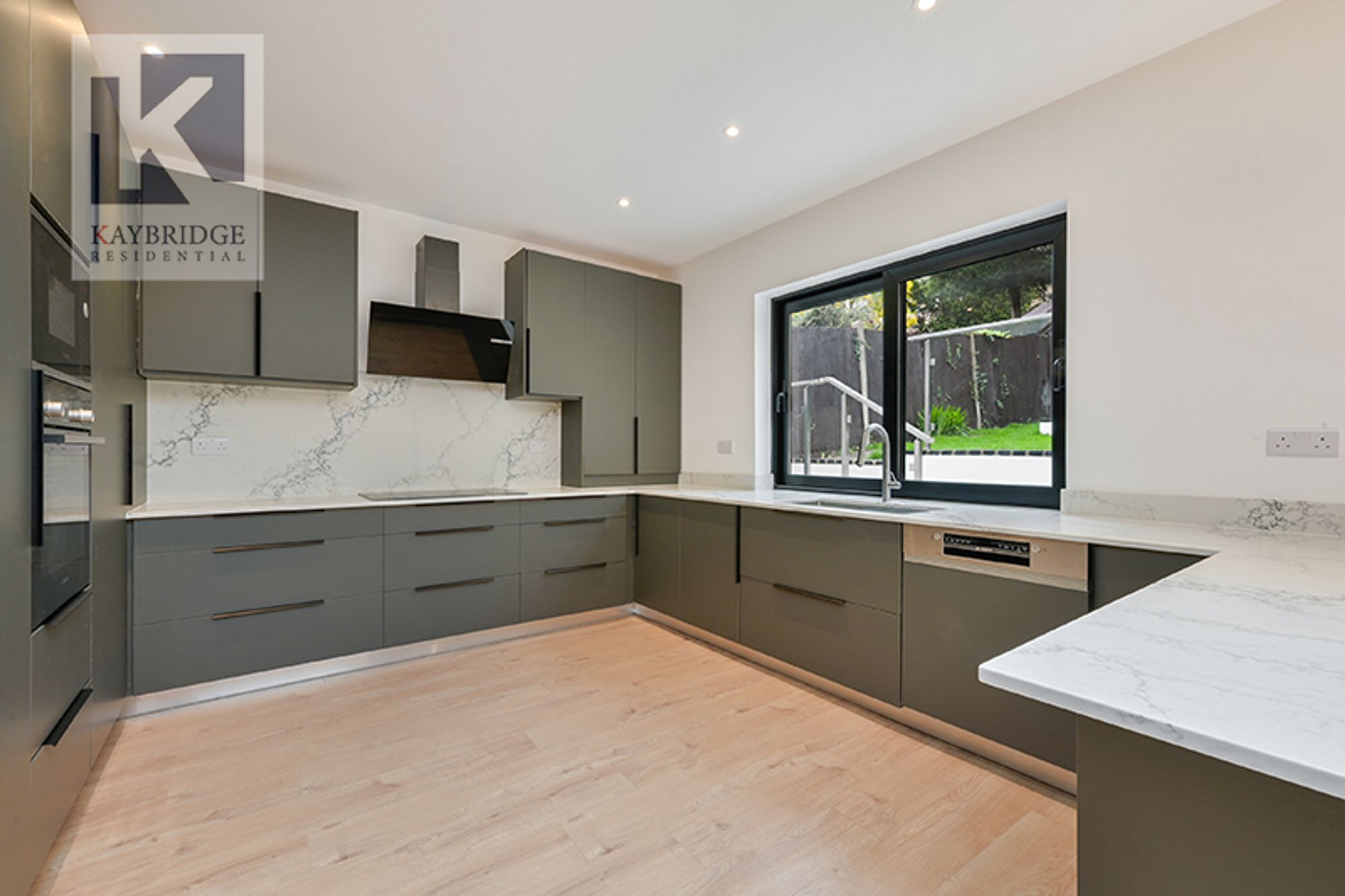 5 bedroom detached bungalow for sale 0