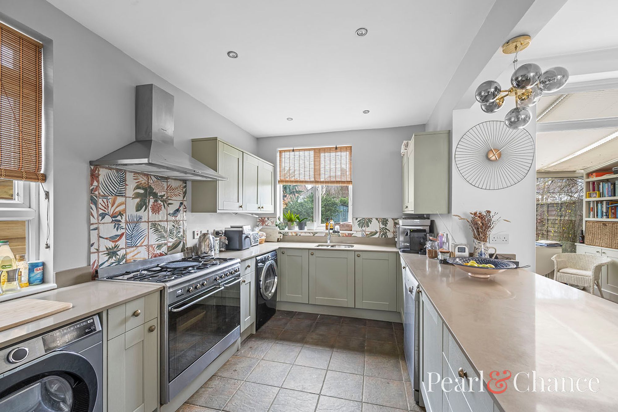 4 bedroom semi-detached house for sale 0
