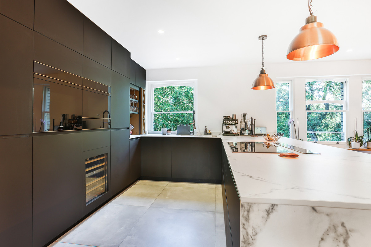 3 bedroom maisonette for sale 0