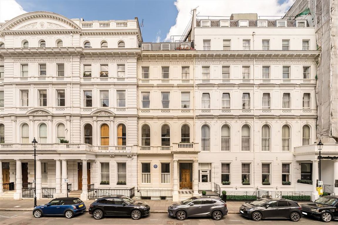 2 bedroom flat for sale 0