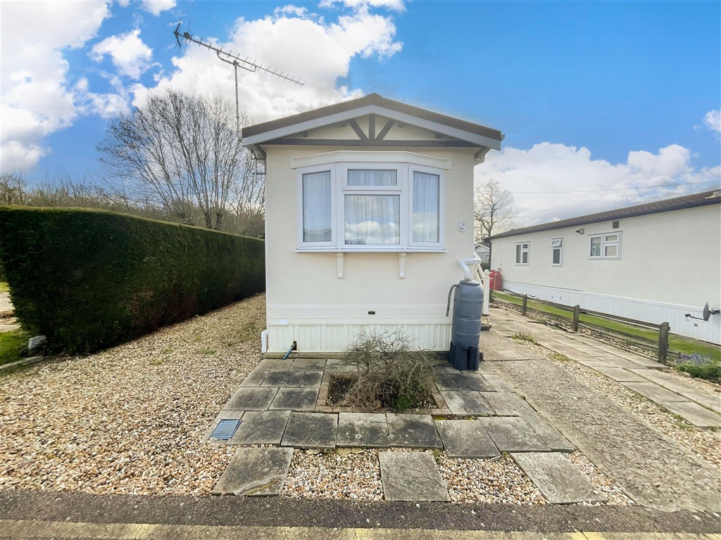 Lower Dunton Road Dunton, Brentwood photo 4