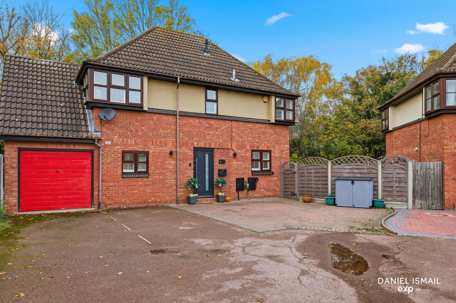 3-bed detached on Kenton Way, Langdon Hills, Basildon SS16, £475,000