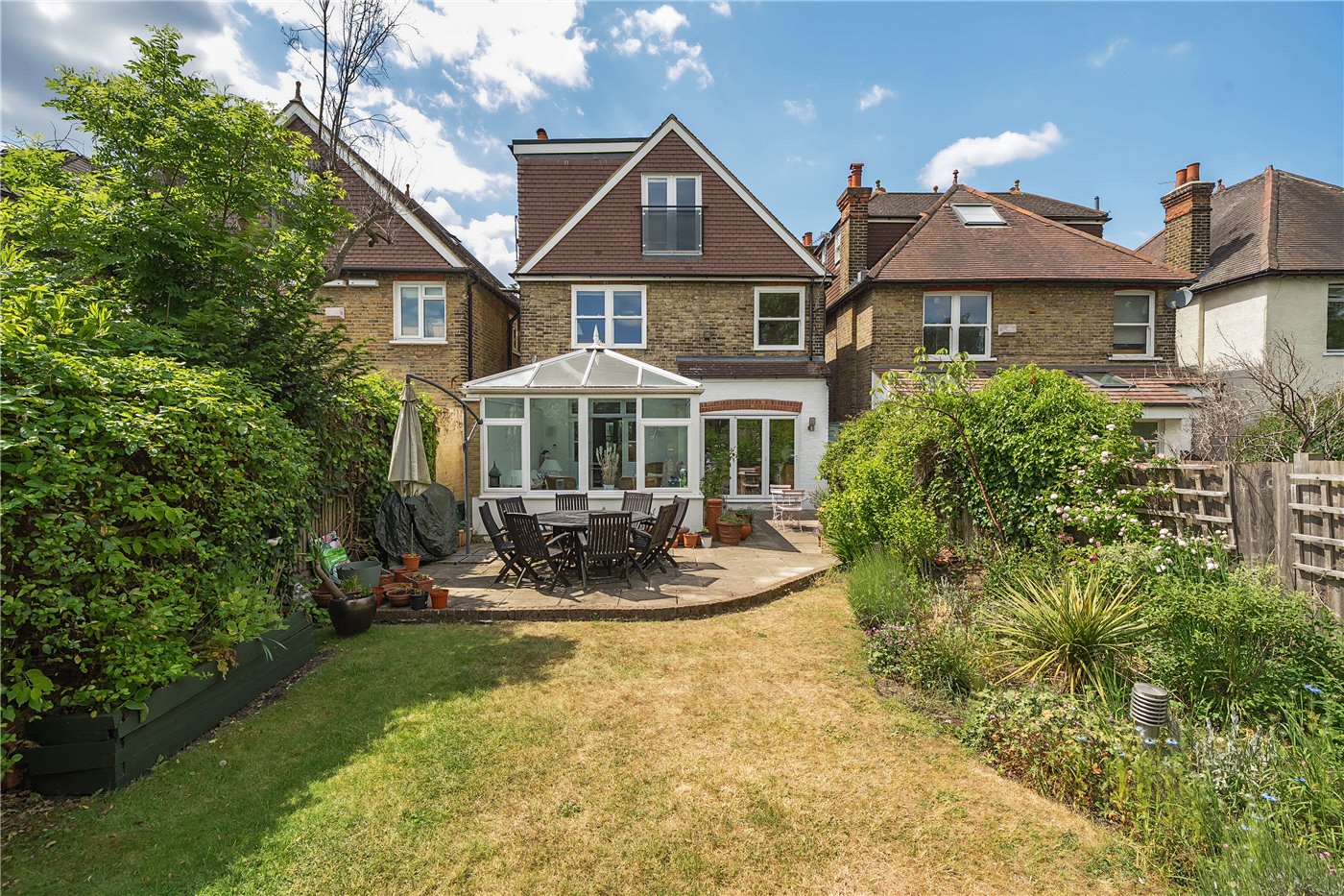 5 bedroom detached house for sale 0