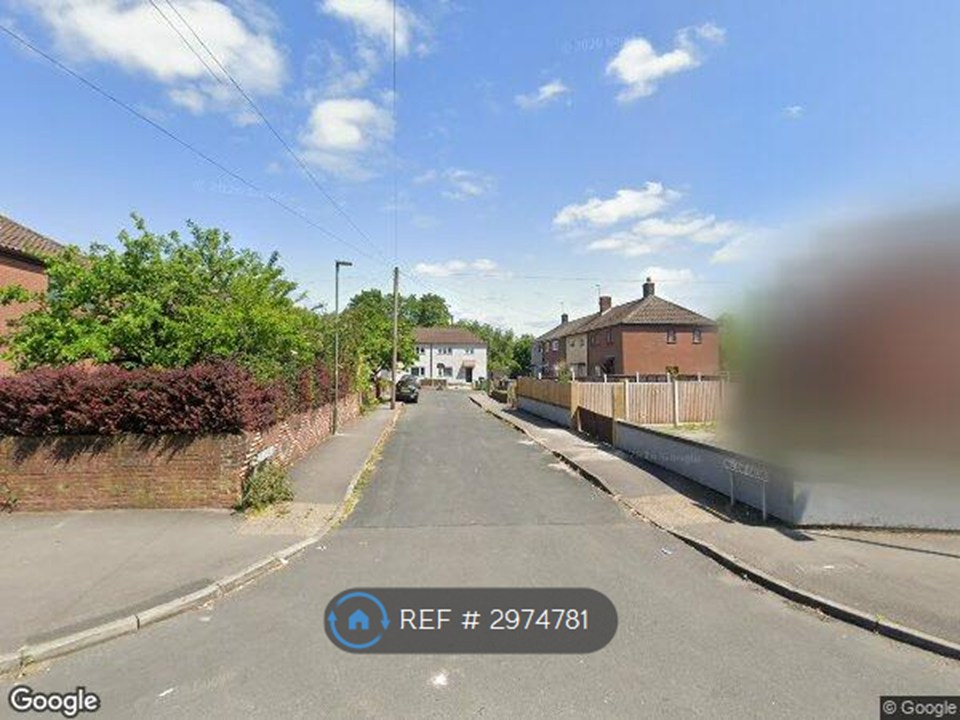 Willow Grove, Golborne, Warrington photo 2