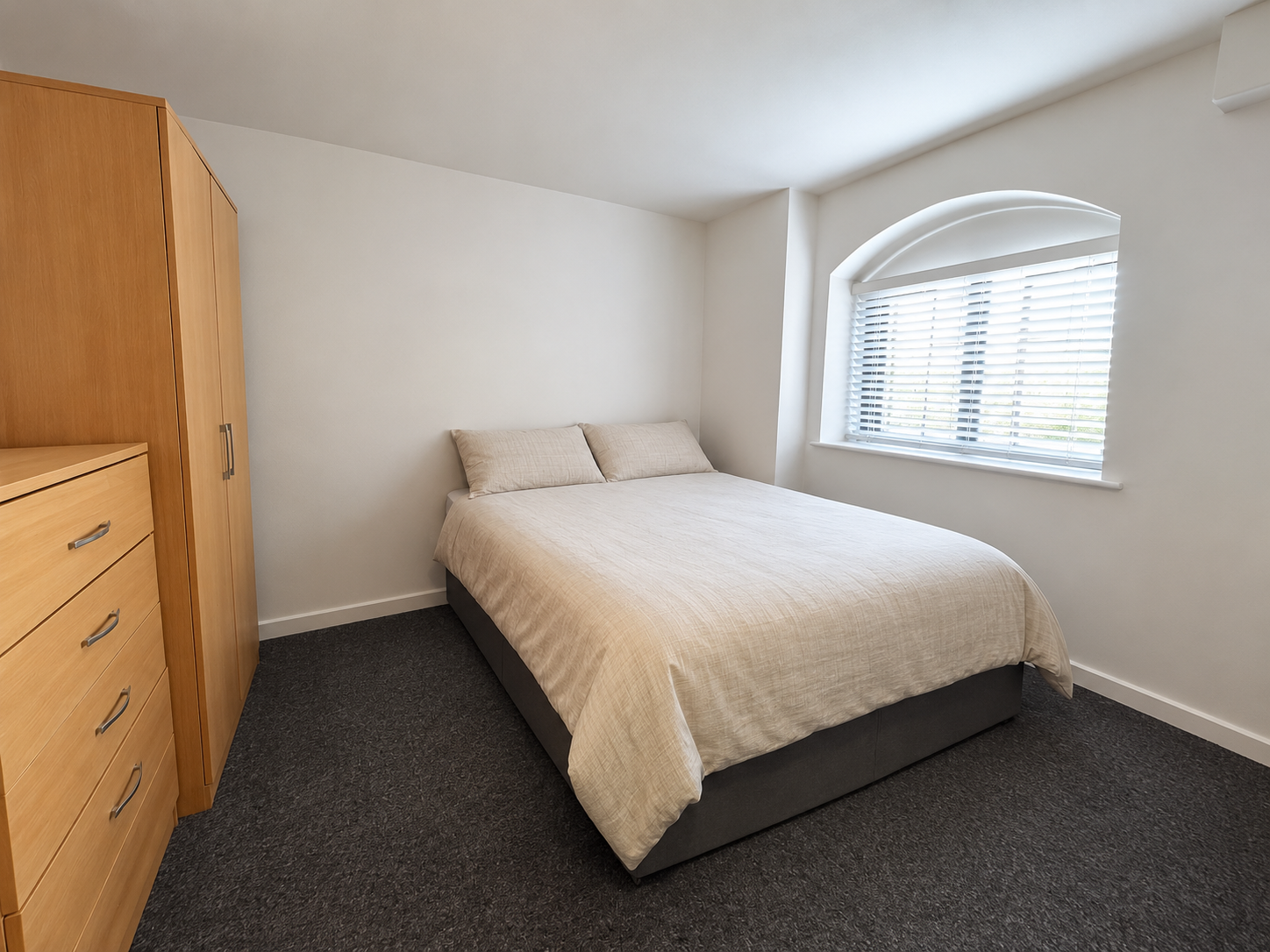 11, Rockstone Lane, Southampton photo 4