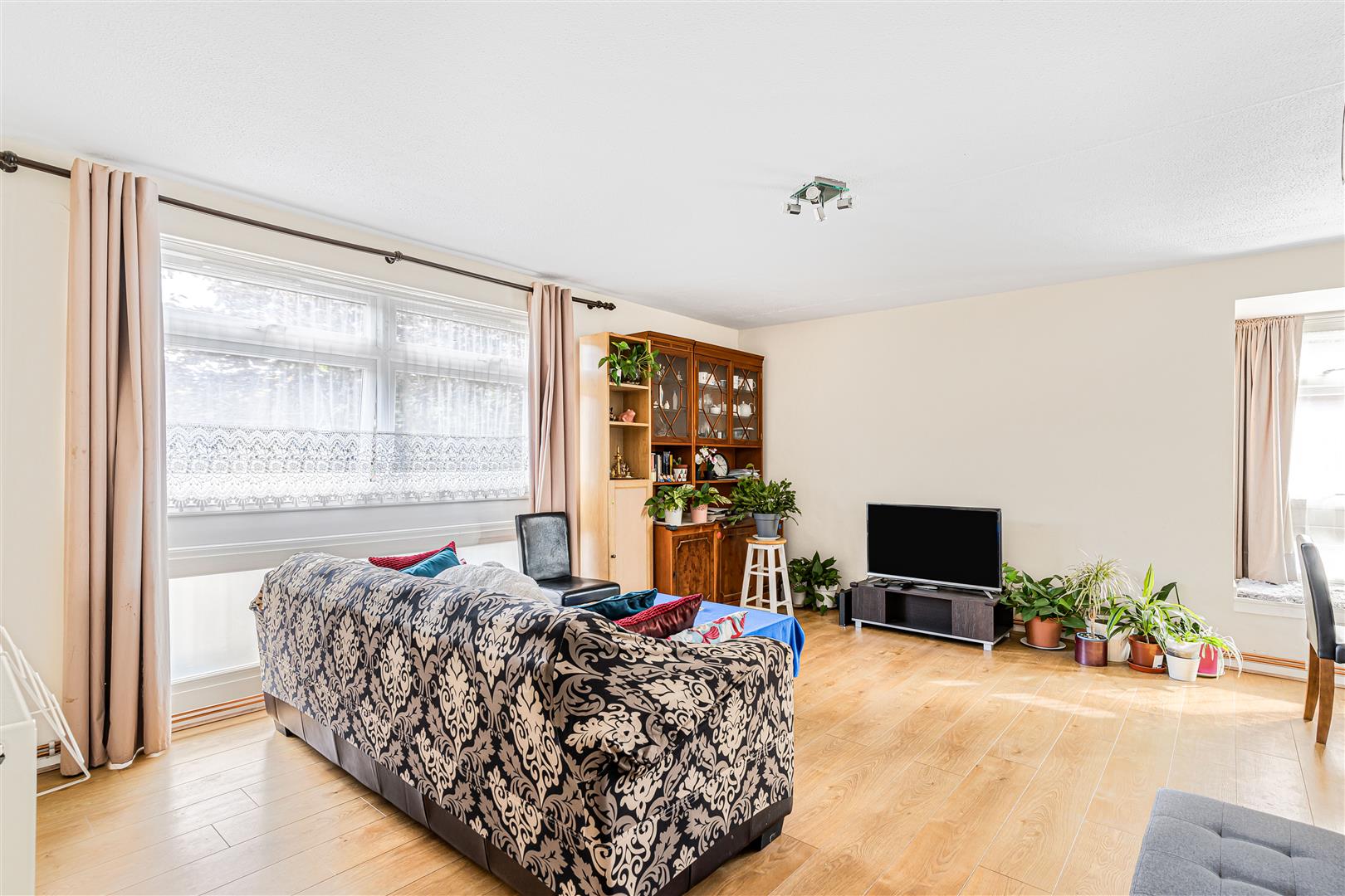 33, Maresfield, Croydon photo 4