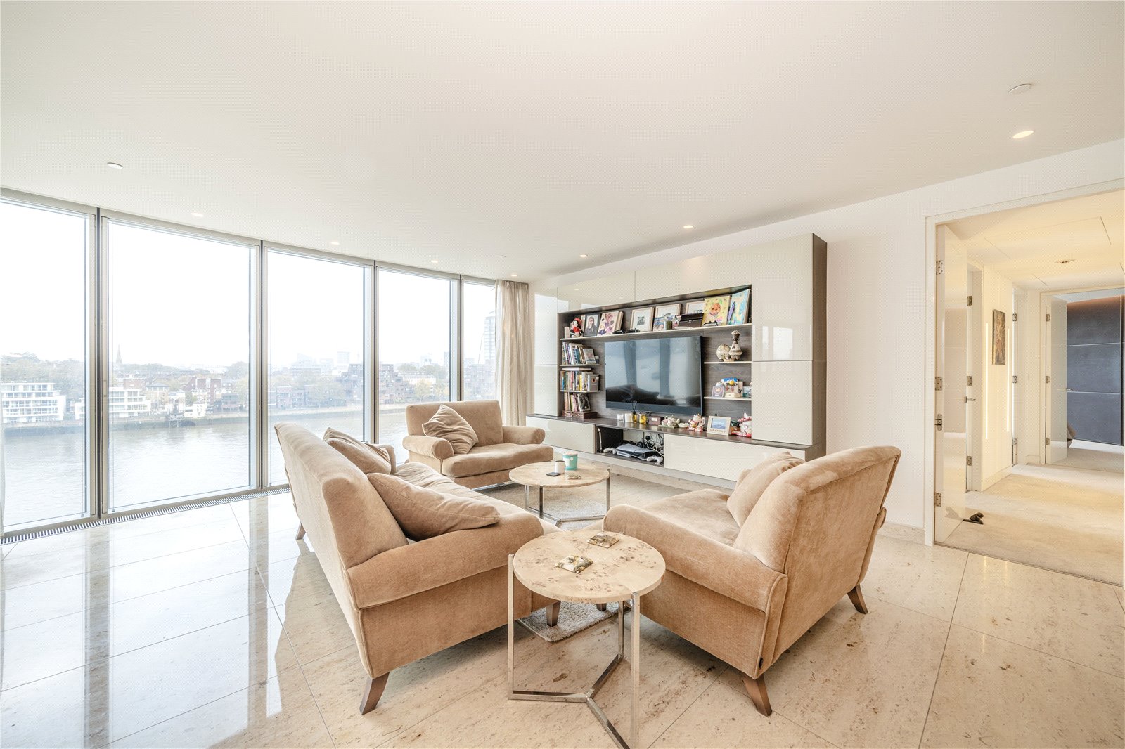 3 bedroom flat for sale 0