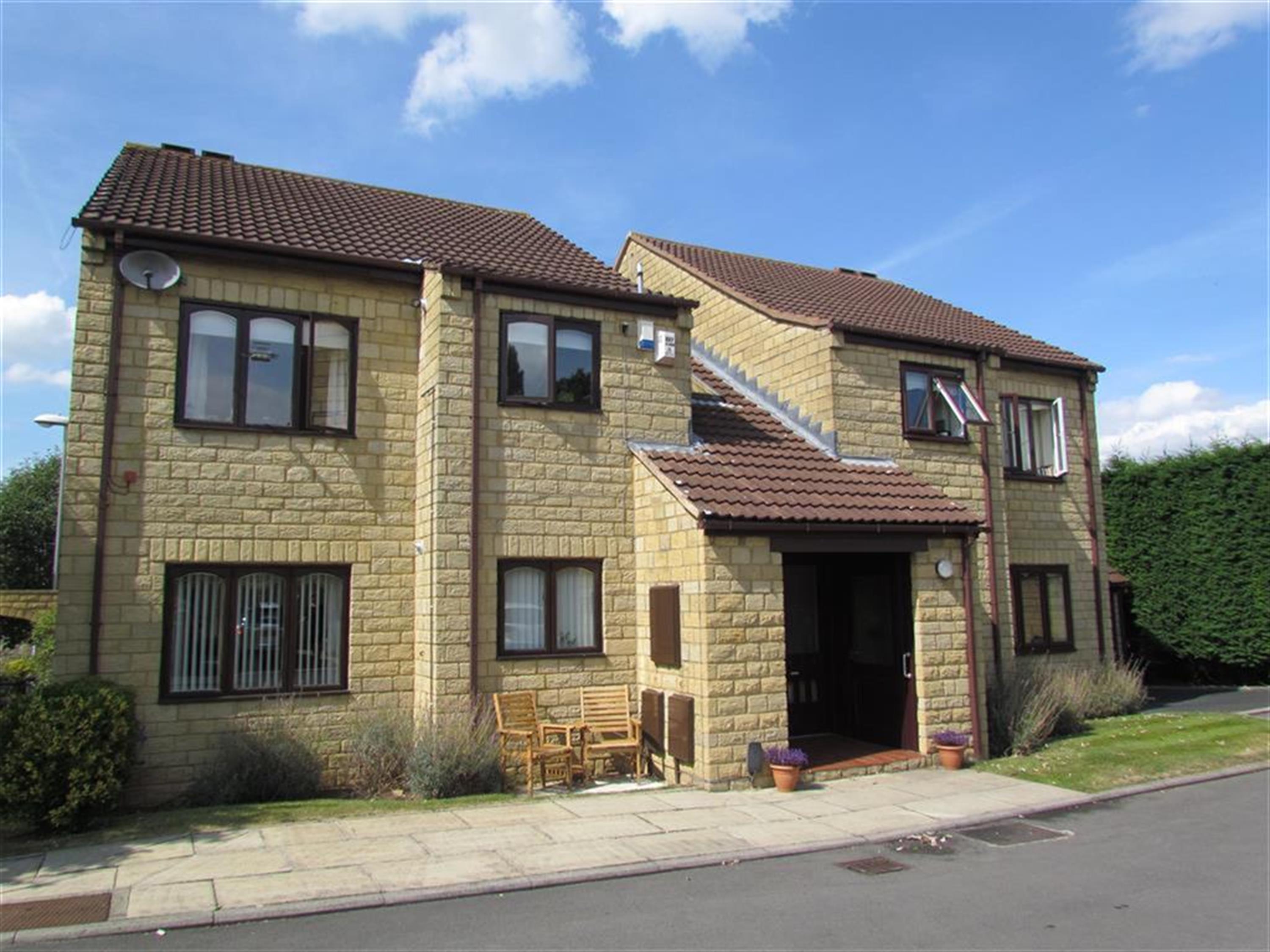 Free property report 5 Millgarth Court, Collingham, Wetherby, LS22 5JZ