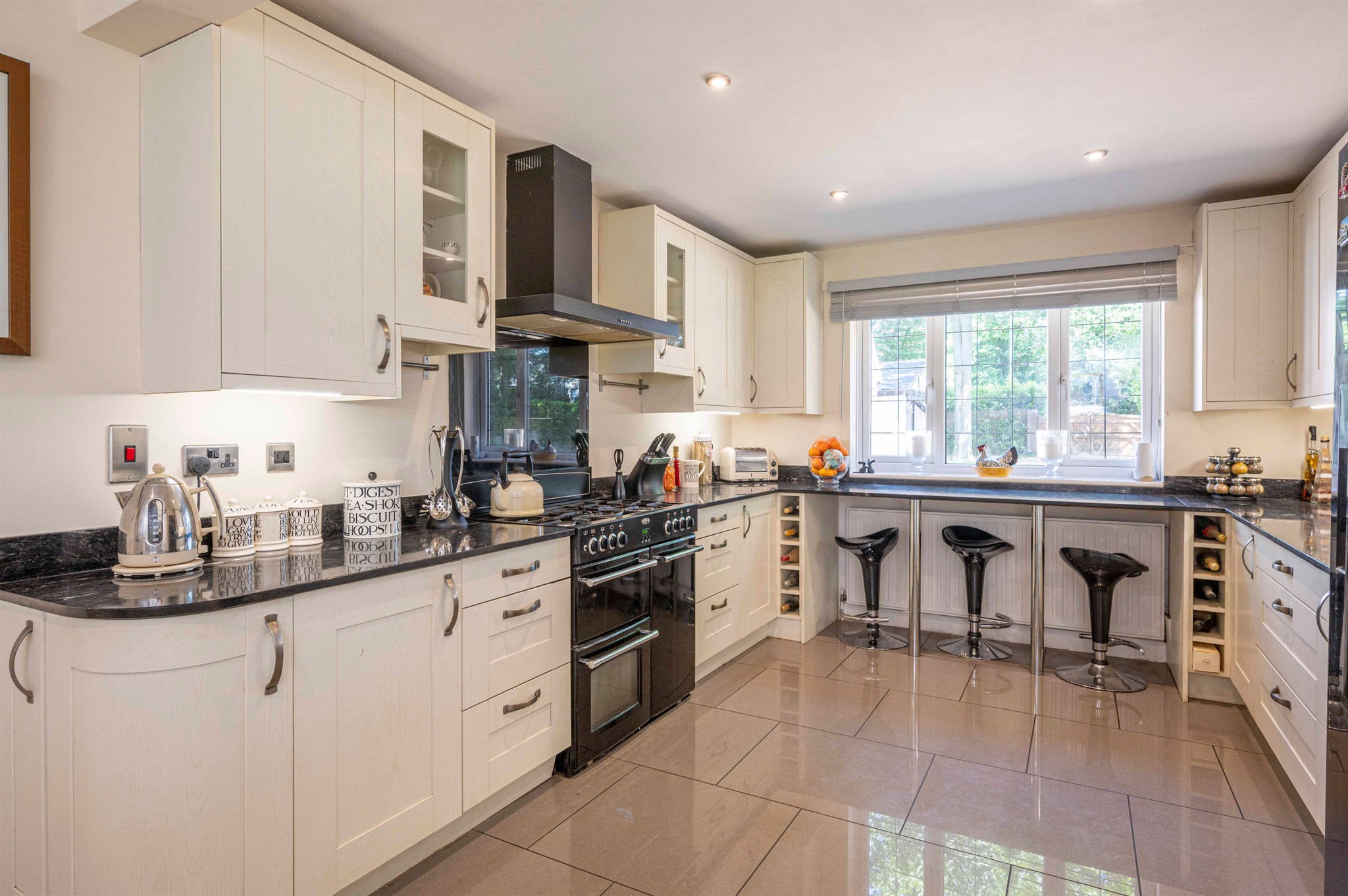 Photos of Warkton Lane, Barton Seagrave, Kettering NN15 61786519