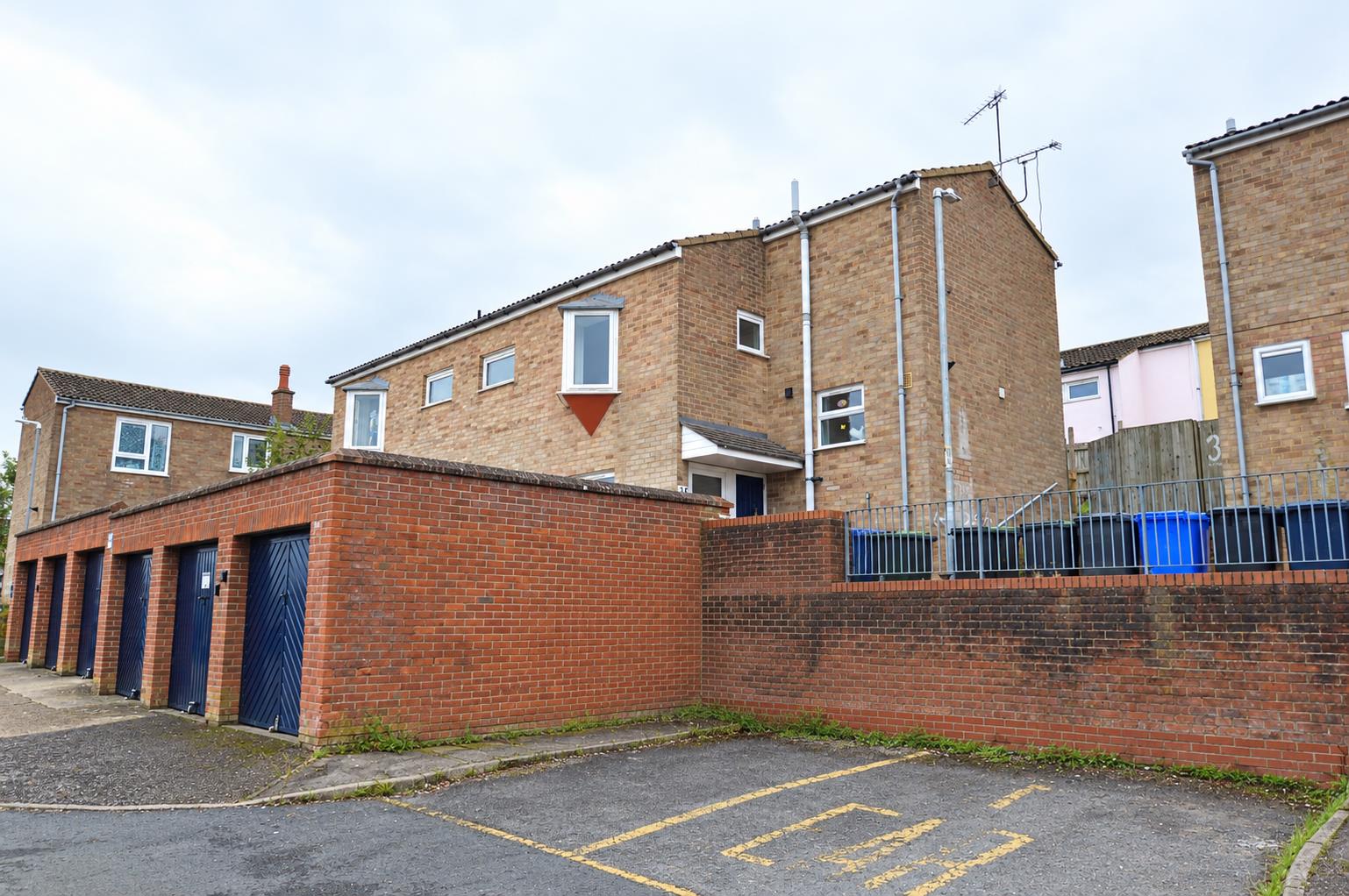 Connaught Road, Haverhill photo 2