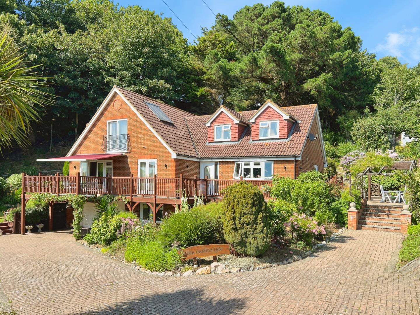 4 bedroom detached house for sale 0