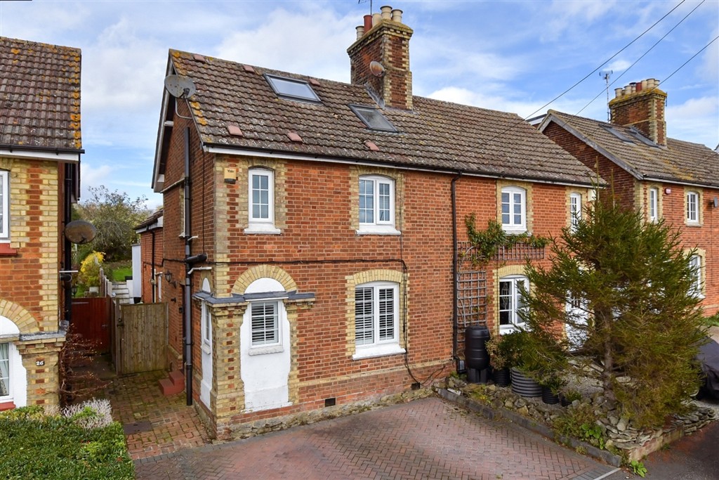 4-bed semi-detached on Tonbridge Road Barming, Maidstone, £525,000
