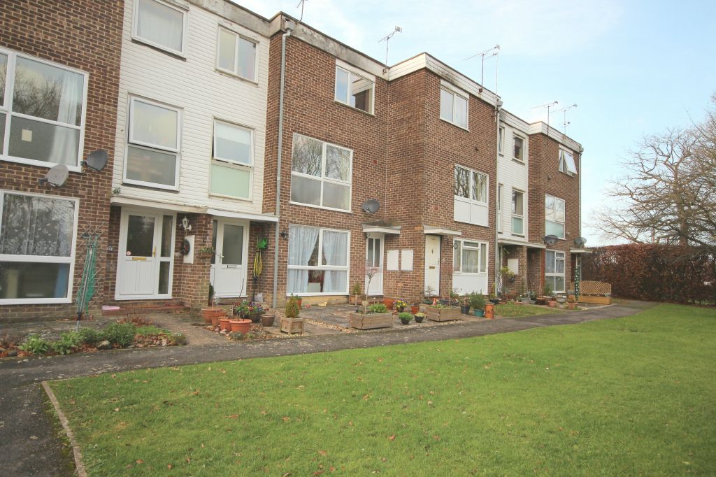 Free property report 53 College Road, Southwater, RH13 9TH Chimnie