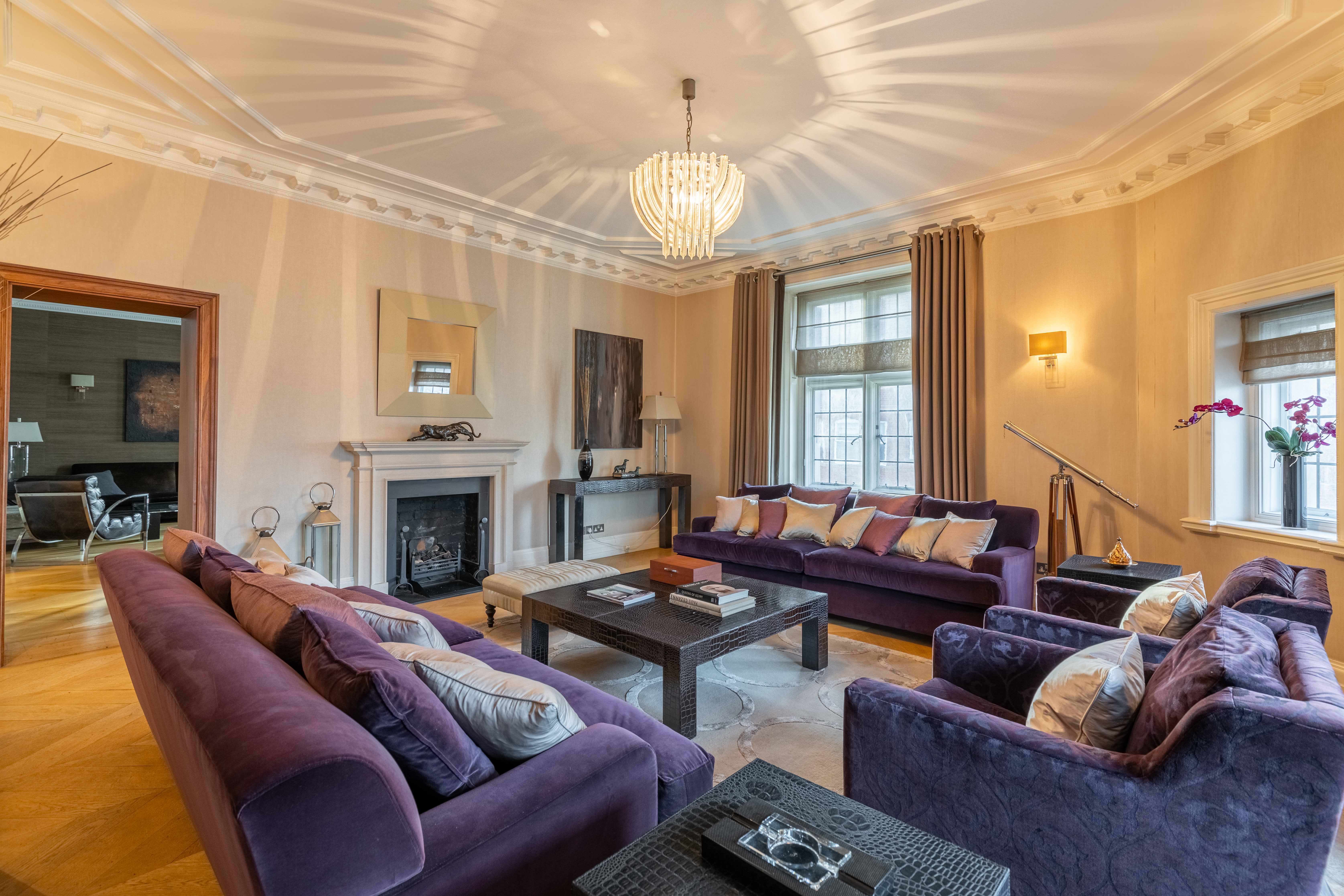 5-bed flat on 6, Wellesley House, Sloane Square, £17,333/mo