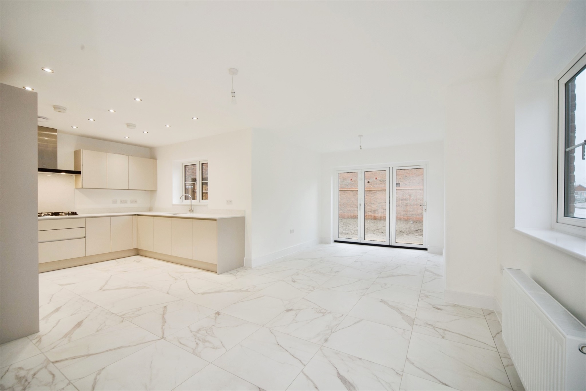 5 bedroom detached new house for sale 0